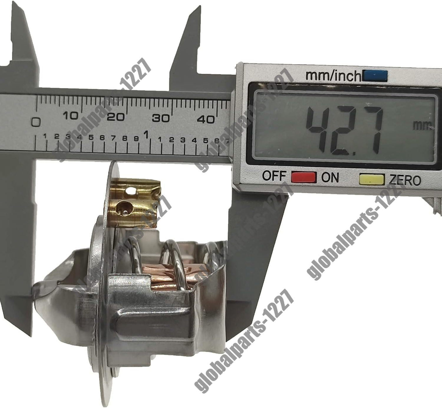ya 2 8.15 Complete set of 82¡ãC 85¡ãC thermostats 8973007902 8973007872 for Isuzu engines 4HE1 4HF1 4HK1