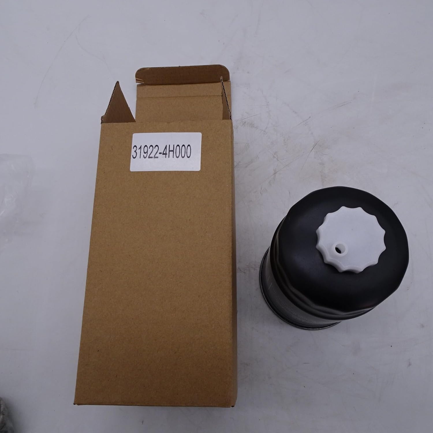 ya 4 8.24 baidi 1PC diesel filter fuel filter Diesel filter element for Hyundai and for Kia 31922-4H000