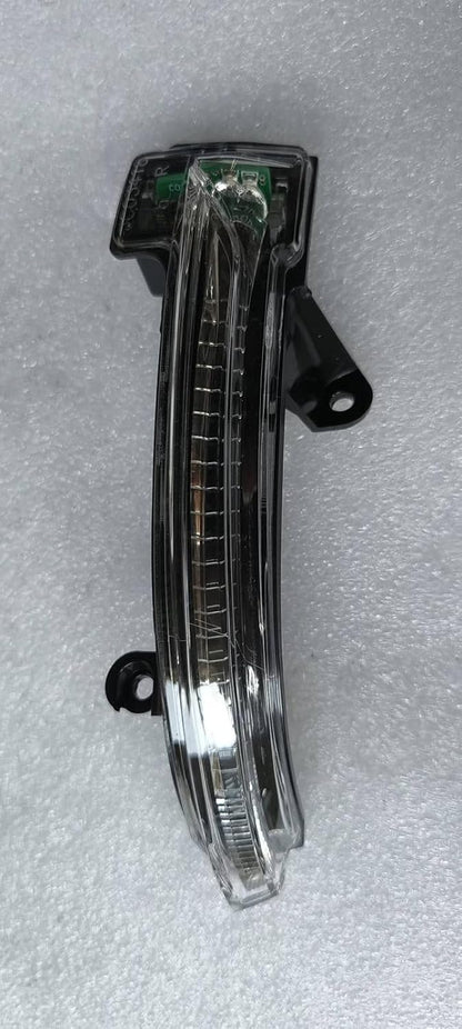 ya 6 8.24 baidi Side Turn Signal Rh for Nissan 26160-6CA0A 261606CA0A