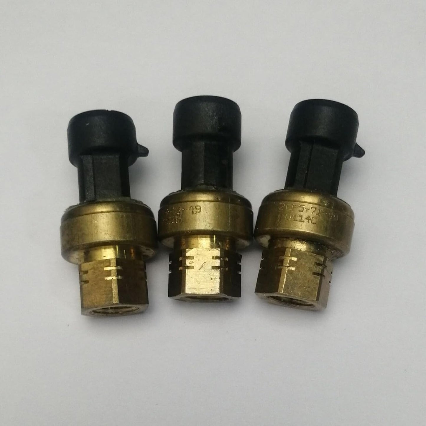 ya 4 8.8 Air Conditioning Transmitter high and Low Pressure Sensor 2CP5-71-40 2CP5-39 2cP