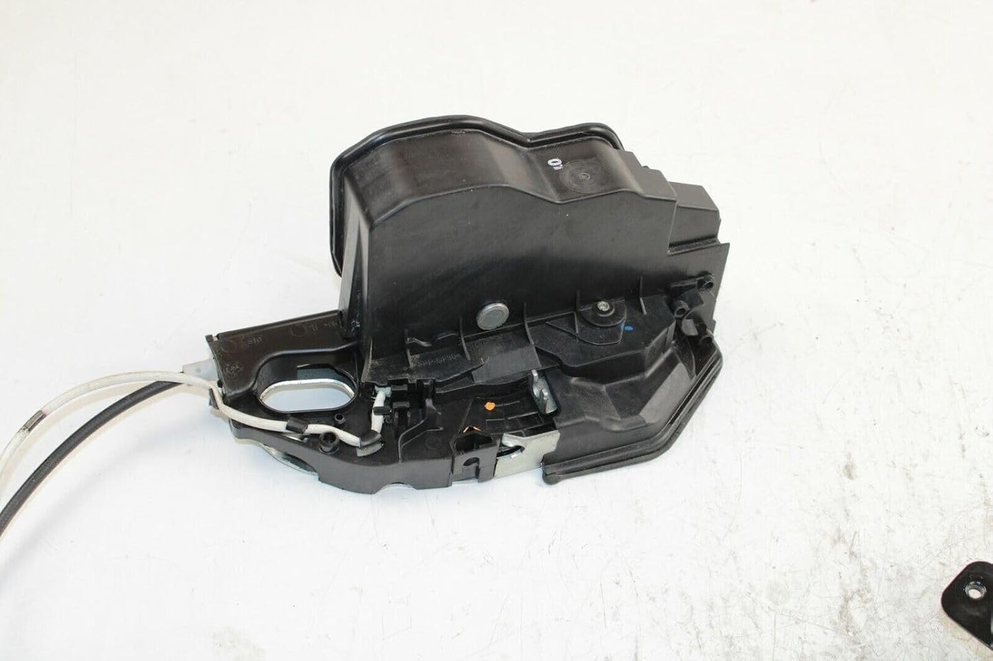 ya 5 8.10 Rear Left Door Lock Actuator 51227149447 Fit for BMW GT 535i 550i 528i 535i 550i