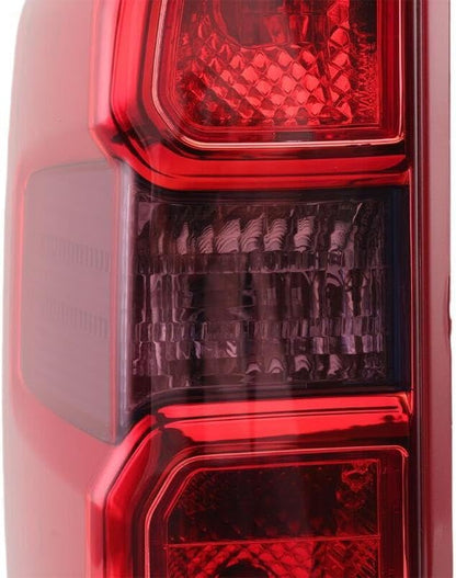 ya 4 8.10 Left Driver Side Tail Light Rear Lamp for Nissan Patrol Y61 GU 2004-14 2015 2016