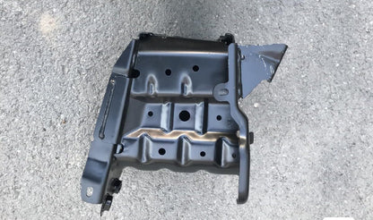 ya 5 8.10 Front Side Member Bracket Sub-Assembly Right Hand 57013-12070 for Toyota for Corolla