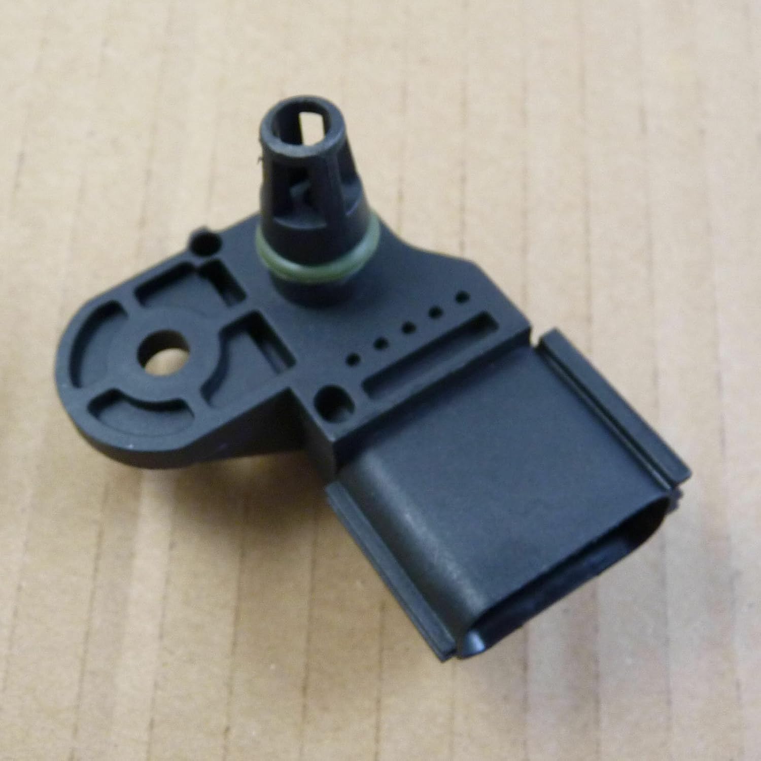 ya 2 8.15 0261230027 1087424 Intake for Man ifold Pressure Sensor TMAP Suitable for Ford Escort