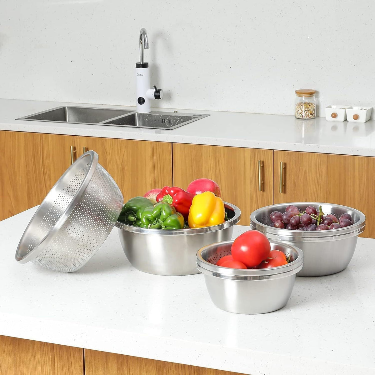 ya 14 9.20 baidi 2-Pack Stainless Steel Microporous Strainers,2QT Lar Capacity with Mixing Bowl-1