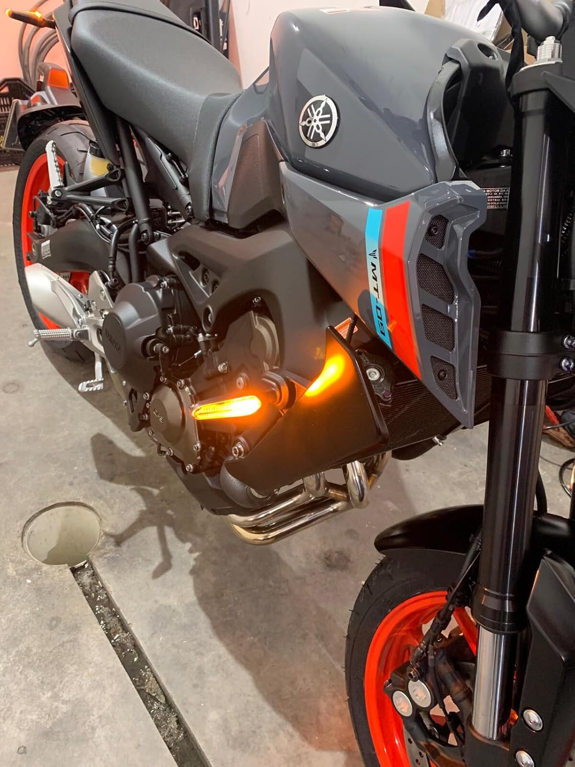 ya 13 9.15 baidi LED Turn Signal Light Flash Indicator for Yamaha YZF R25 R3 R6 R6S R1 R7 R15