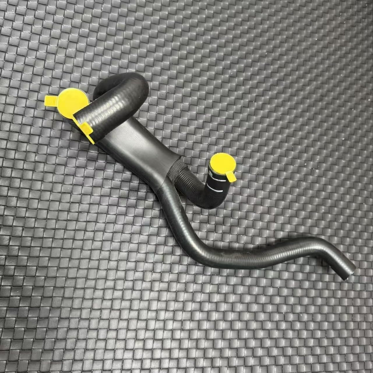 ya 11 9.14 baidi06H121057BA Engine Coolant Hose for Audi for A4 Allroad B8