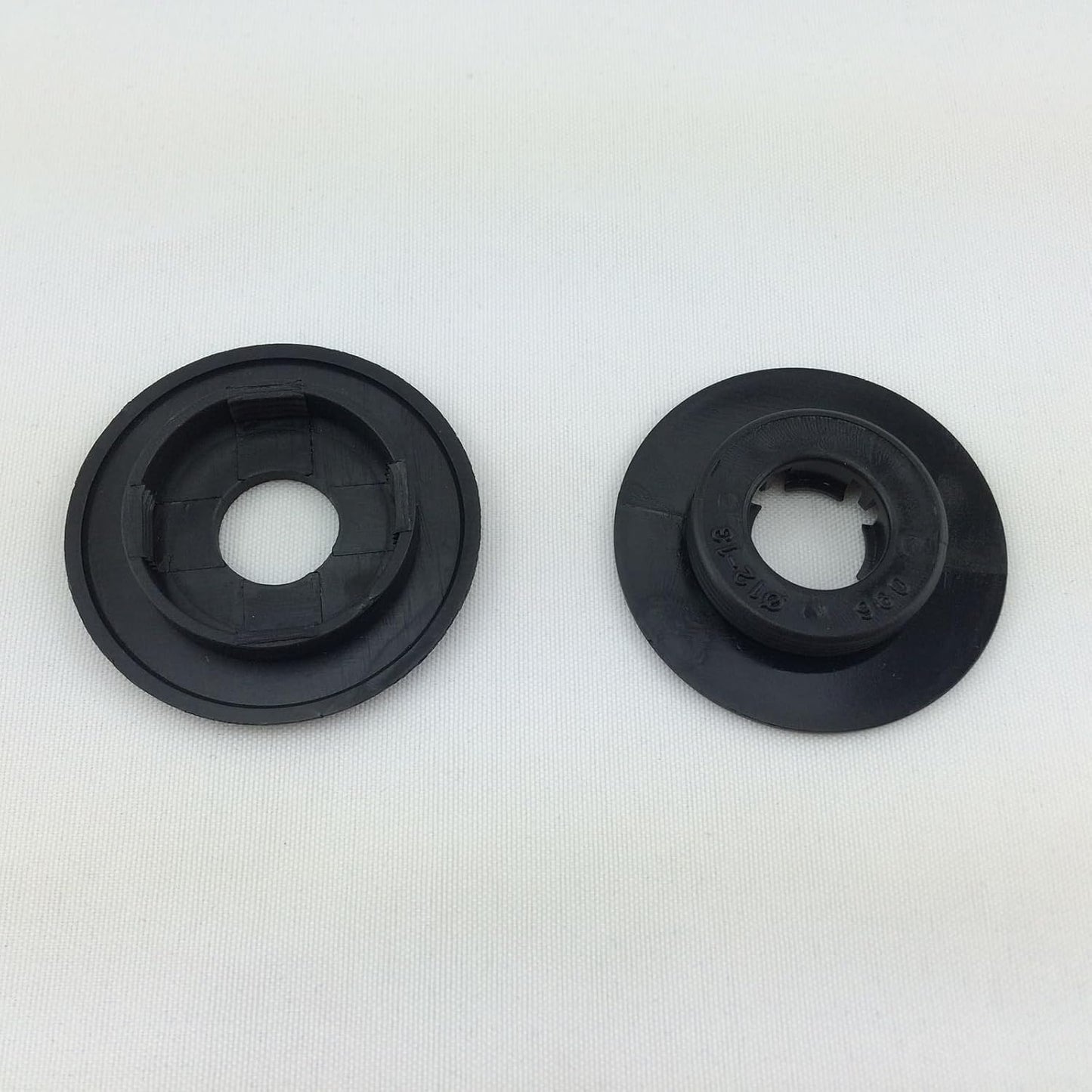 ya 4 8.10 2X Car Floor Mat Carpet Fasteners Holders Fitting Clips for Mazda