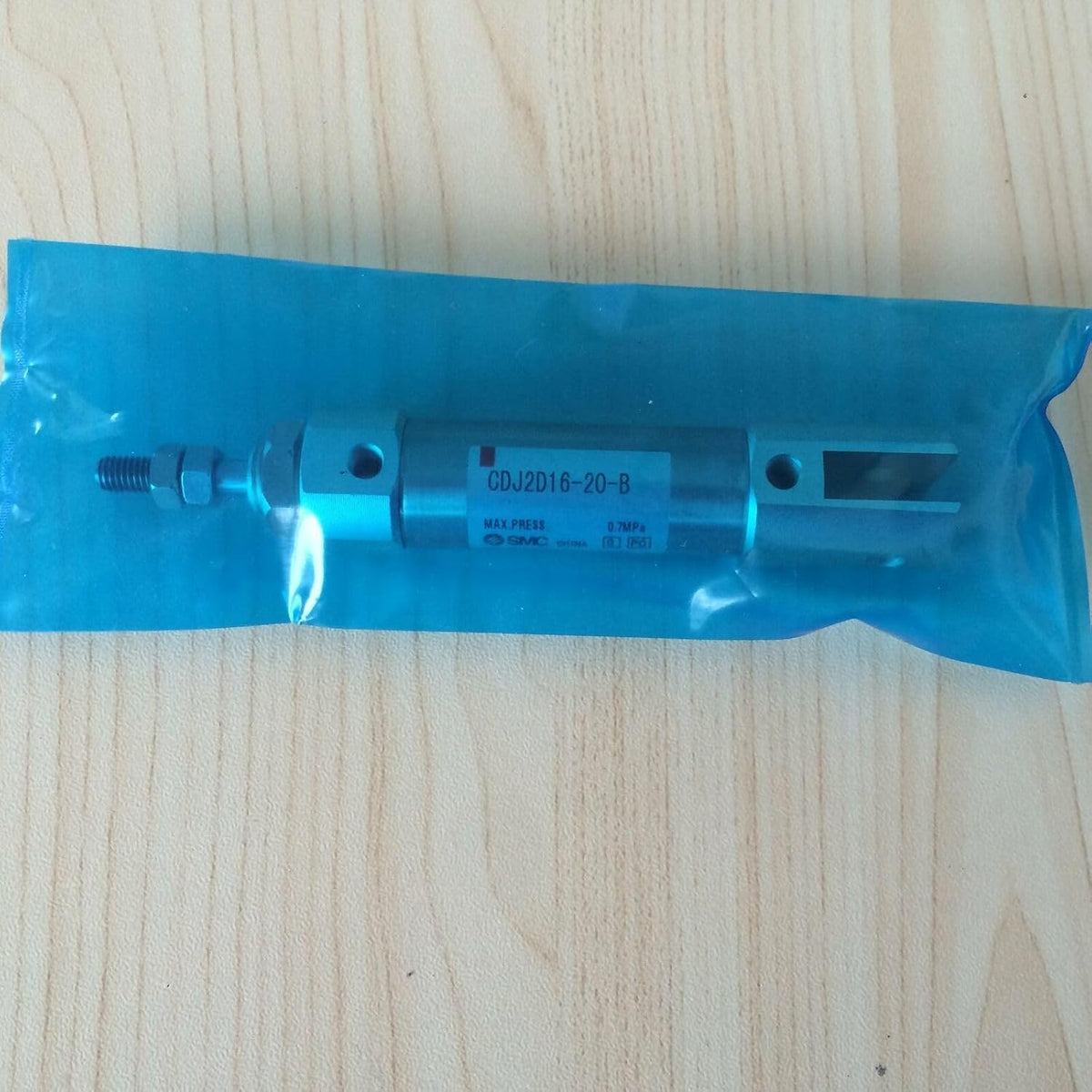 ya 16 10.20 baidi 1PC New Cylinder CDJ2D16-20-B CDJ2D16-20-B #W7-