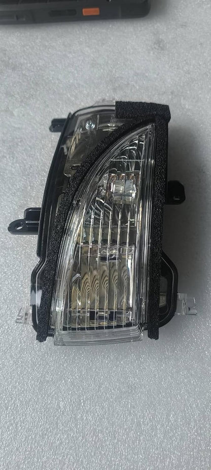 ya 6 8.14 Turn Signal Lamp for Nissan 26160-1LA1A 261601LA1A