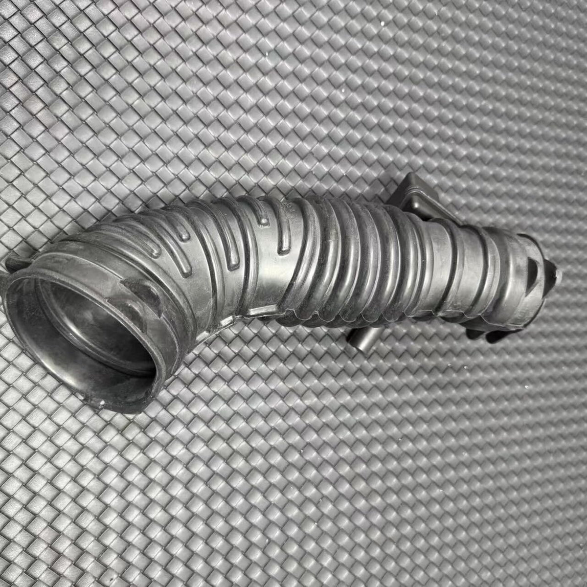 ya 10 9.16 baidi AIR Intake Hose for Chevrolet 42504966