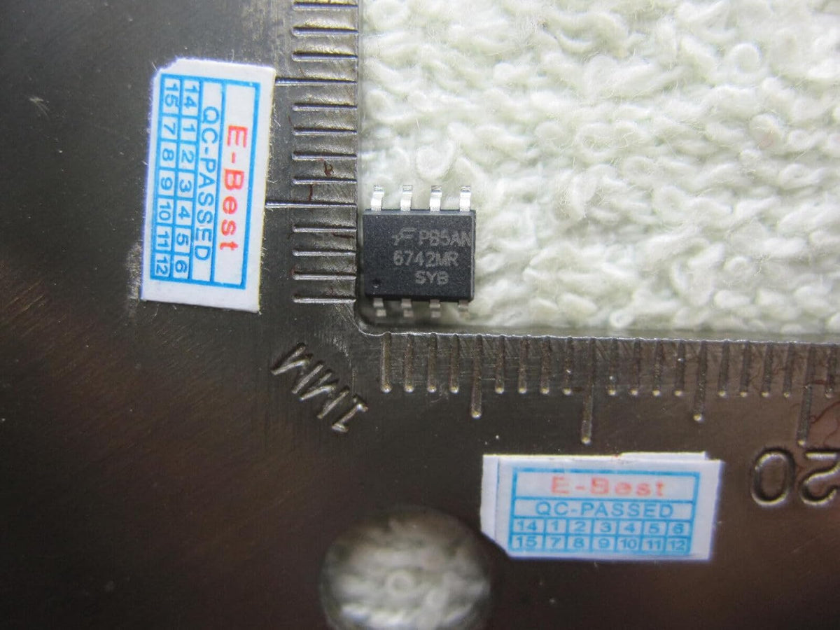 ya 16 10.20 baidi 4pcs 6742 SG6742M 6742M SG6742MR 6742MR FAN6742MR SG6742MRS SG6742MRSY SOP8 IC #-