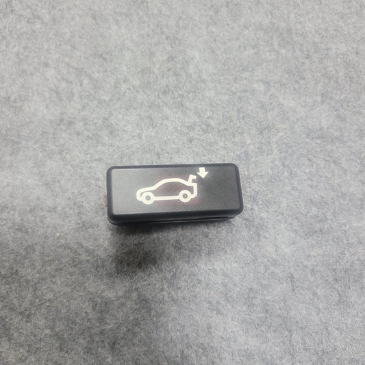 ya 14 9.20 zhengce Trunk lid Release Switch for BMW X5 E70 E71 07-14-1