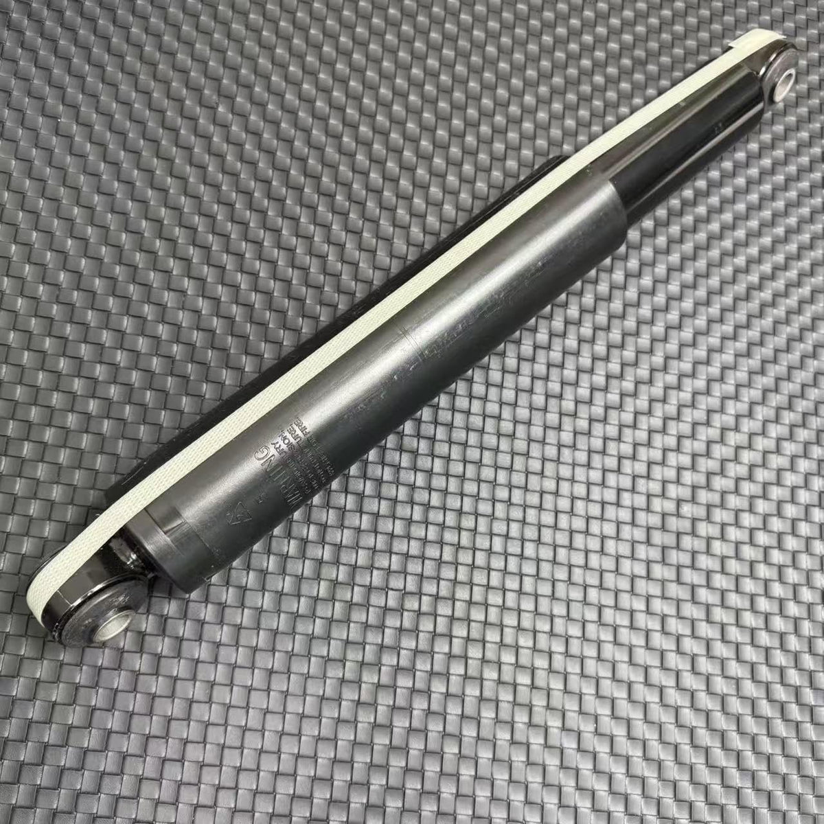 ya 10 9.16 baidi 15839042 Monroe Reflex Shocks for Hummer H2 2003-2009