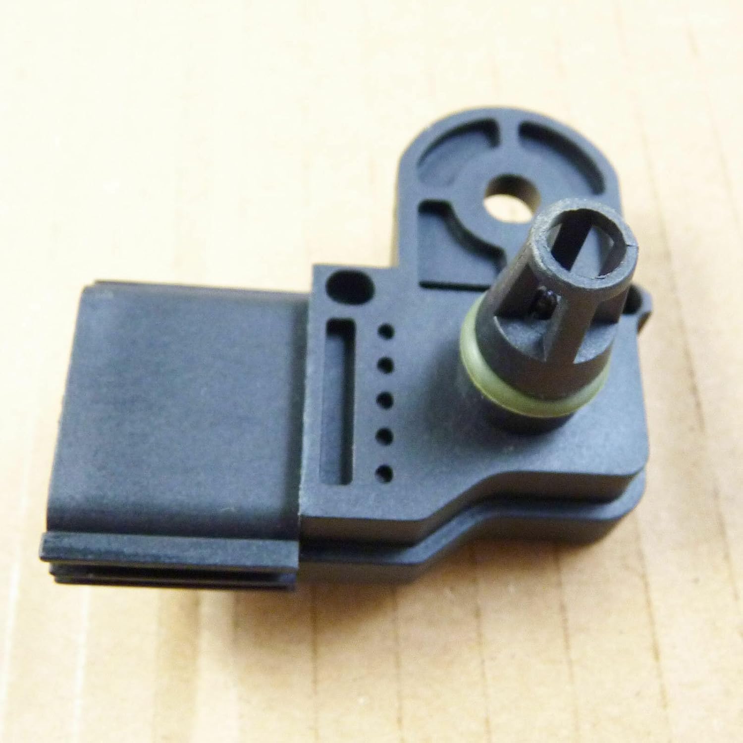ya 2 8.15 0261230027 1087424 Intake for Man ifold Pressure Sensor TMAP Suitable for Ford Escort