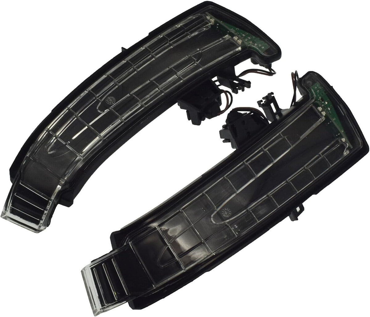 ya 13 9.15 baidi Left and right LED mirror turn signal lights are suitable for Mercedes for