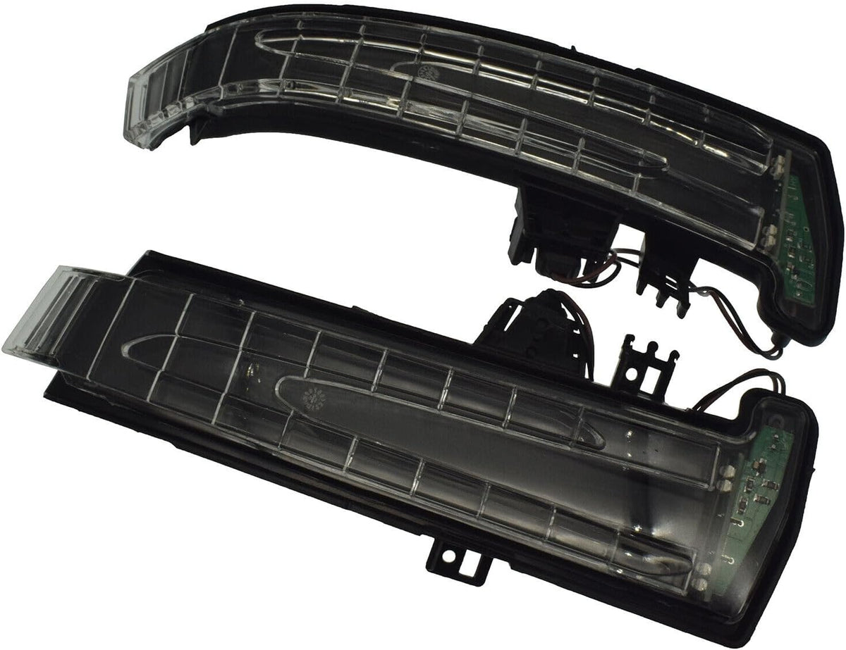 ya 13 9.15 baidi Left and right LED mirror turn signal lights are suitable for Mercedes for