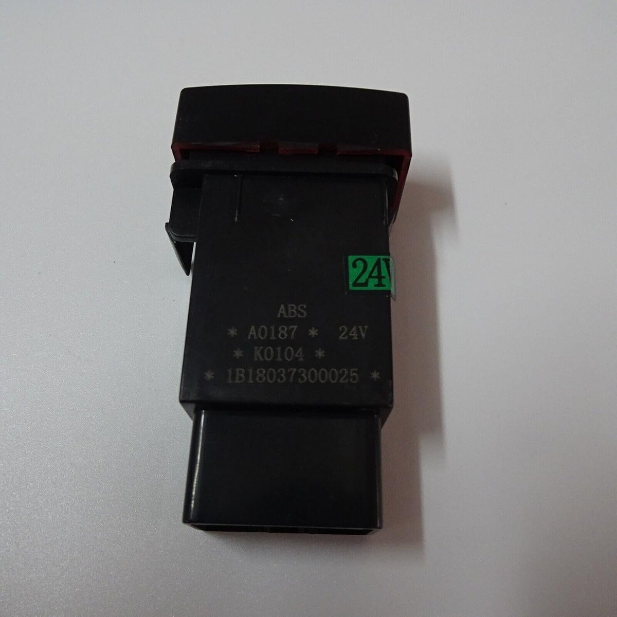 ya 5 8.10 FOTON Instrument Panel Switch 1B18037300025