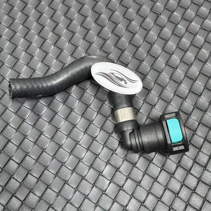 ya 11 9.14 baidiCoolant Breather Line for Porsche Macan 2015-2018 new 1
