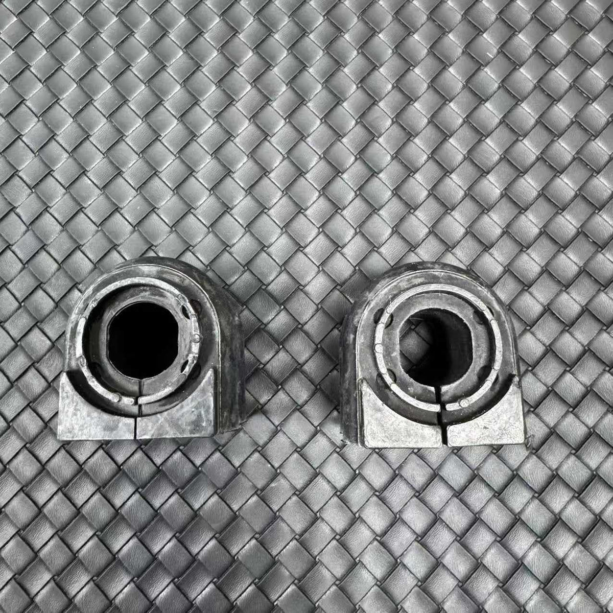 ya 11 9.14 zhengce Front stabilizer bar Bushing kit for Chevrolet Sonic 2012-19