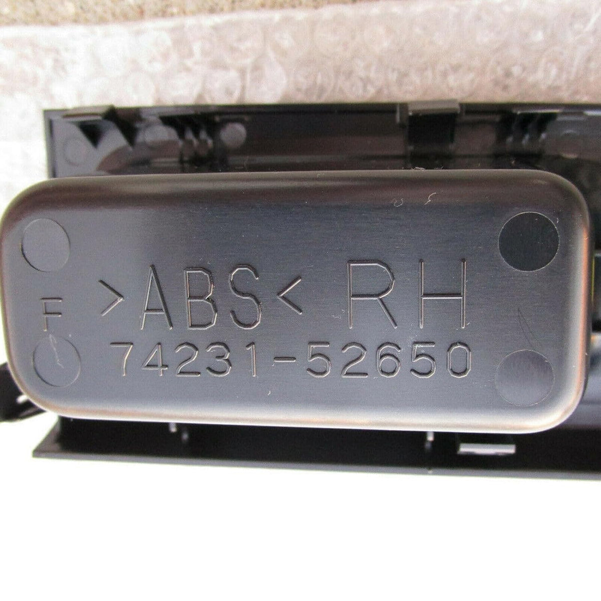 ya 4 8.10 for 12-14 for Toyota Yaris Front Right Power Window Lock Switch Bezel Trim NEW5P