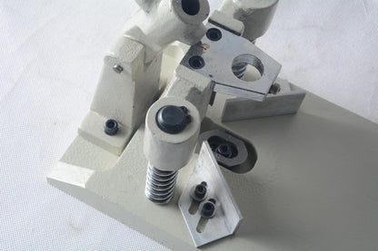 ya 16 10.20 baidi Heavy Duty Corner Cutter with 2 Dies Round Corner Machine with Dies R8 & R10