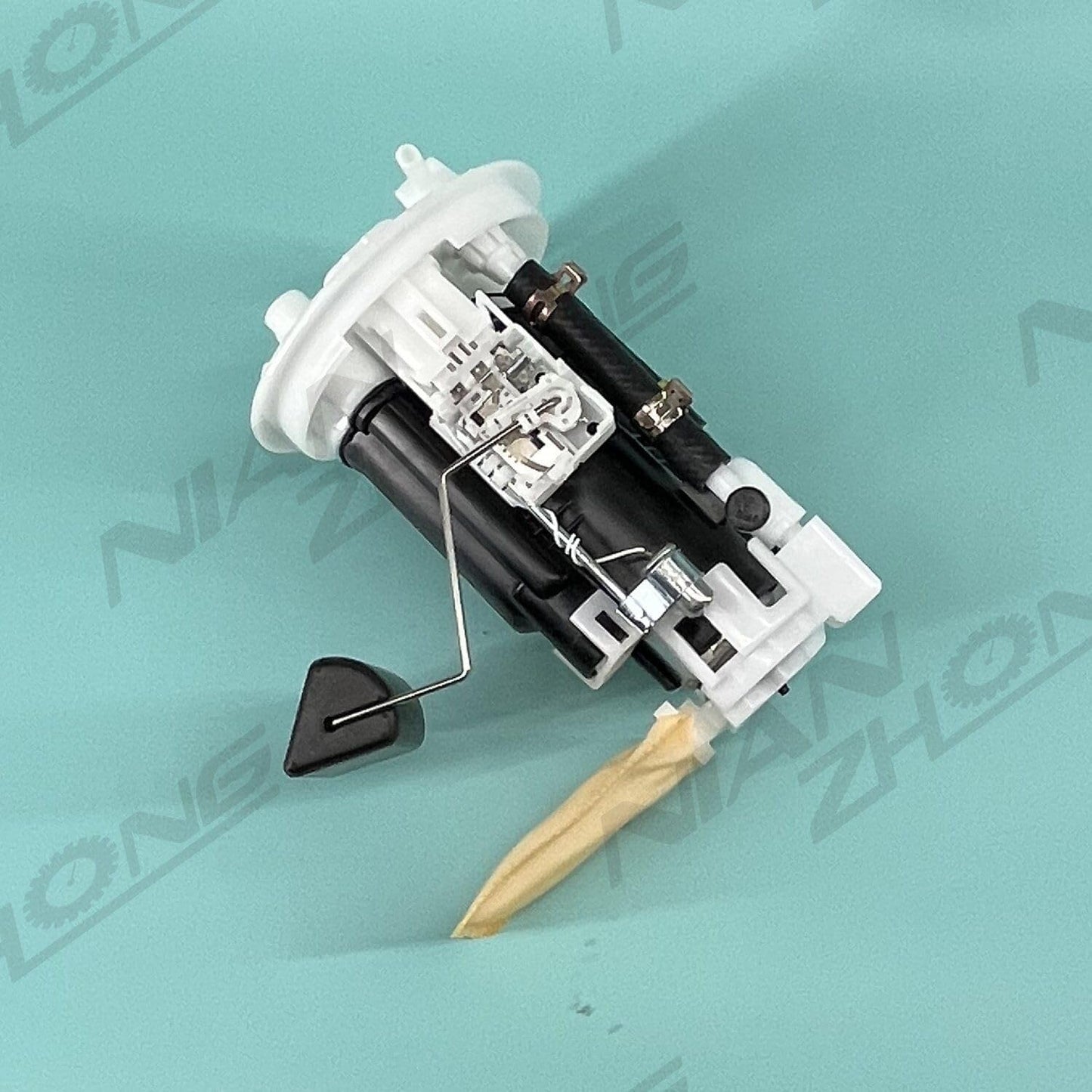 ya 5 8.10 Fuel Pump Assembly MR404163 for Mitsubishi Space Runner Wagon N50 2.0