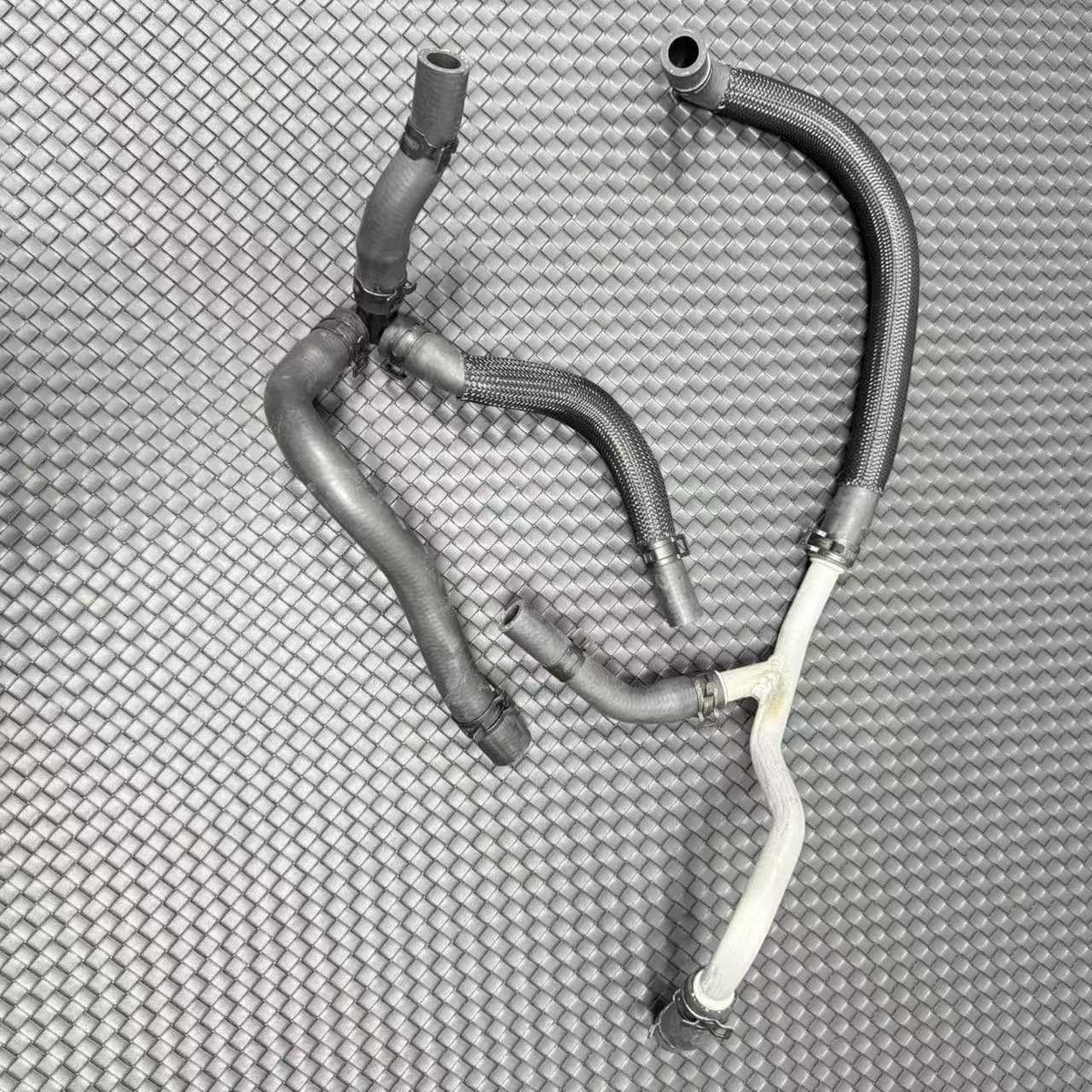 ya 11 9.14 baidi55038040AJ Heater Supply & Return Hose for Dodge Durango 11-15