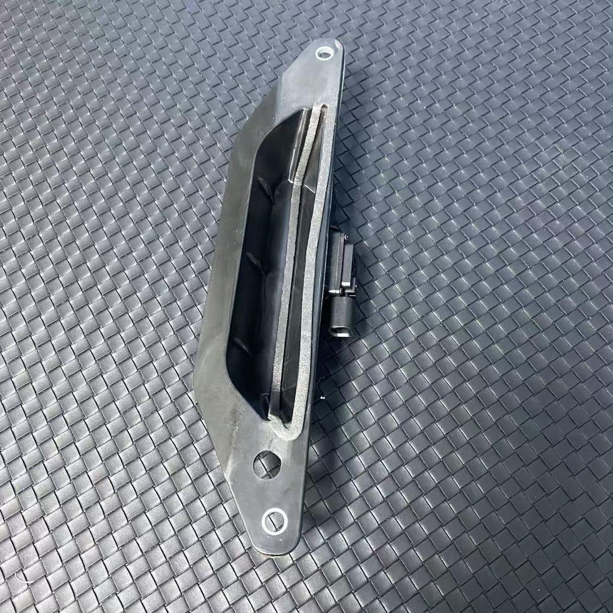 ya 10 9.16 baidi Molding Tailgate for Ford Kuga 2 II MK2 ST-Line 2017-19