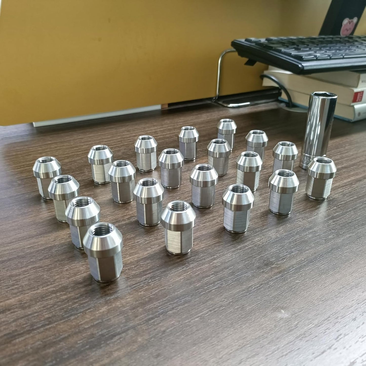 ya 5 8.10 20 Pack M14x1.5 Lug Nuts Wheel Nuts Lug Nuts 19mm Hex 35mm High Stainless Steel