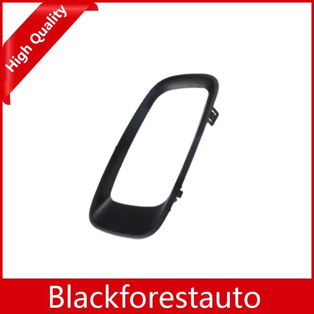 ya 13 5.27.2 Front Right Bumper Fog Light Frame Black for Mitsubishi for Pajero Montero MK3 00-03