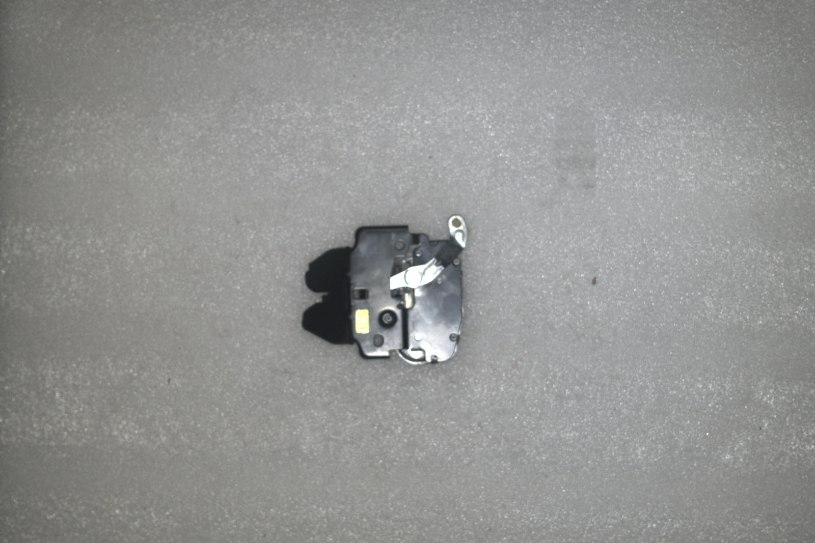 ya 5 8.7 Trunk Lock Actuator Motor for Nissan 84630-2FJ0A 846302FJ0A