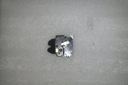 ya 5 8.7 Trunk Lock Actuator Motor for Nissan 84630-2FJ0A 846302FJ0A