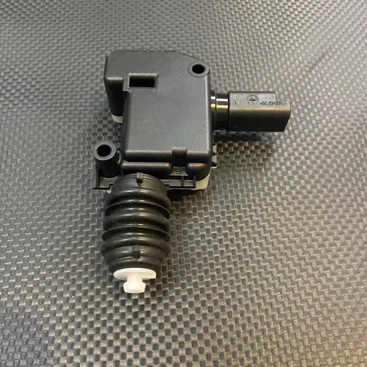 ya 6 6.12 Electric trunk lock motor for Smart Fortwo 451 09-14
