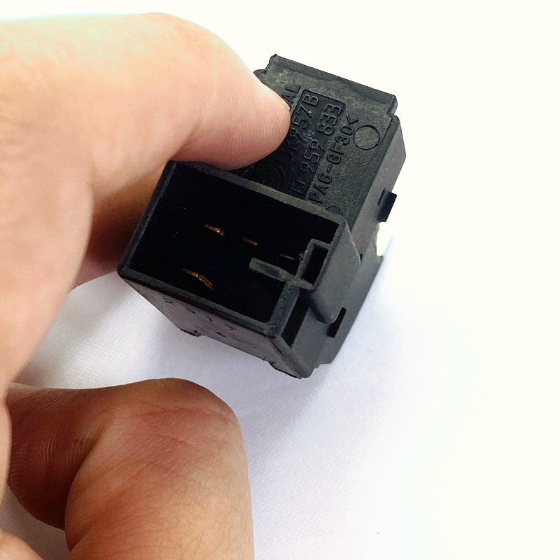 ya 1 8.5.3 The car fuel tank door release switch button is suitable for the for VW for Jetta for Golf 4 MK4 for Passat B5 for Bora 