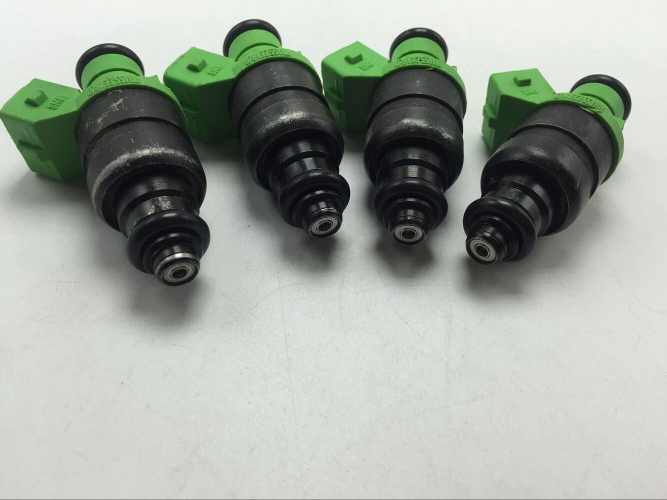 ya 1 8.5.2 4PCS Fuel injector nozzle 078133551BB 078 133 551 BB For the for Audi A4