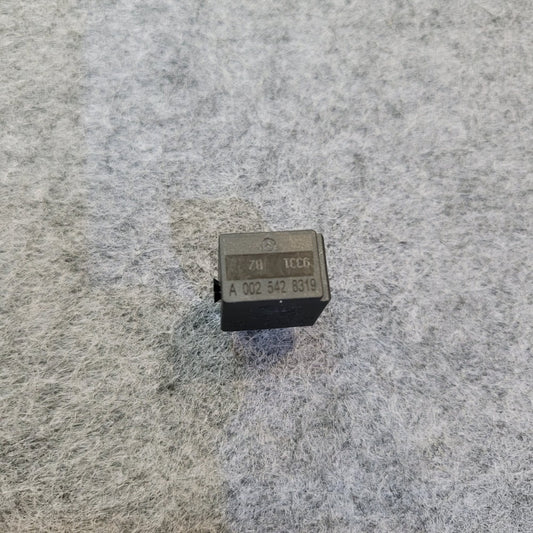 ya 2 6.30 for Mercedes e220 CDI w212 2014 Multipurpose relay
