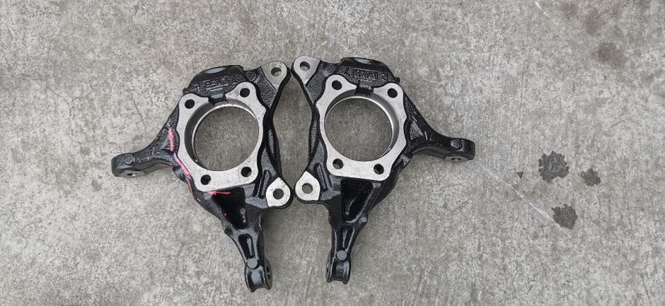 ya 3 6.23 for Toyota Left Front Steering Knuckle for 2017+ for Camry OE 43212-06250