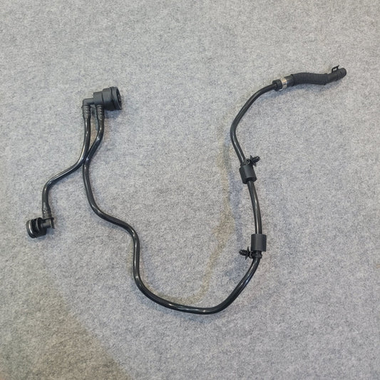 ya 11 6.8 Engine coolant overflow hose for Mercedes w205 c300 15-18