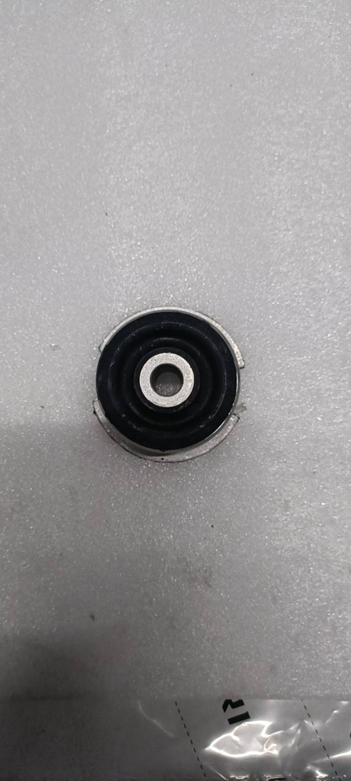 ya 5 8.7 Trailing Arm Bushing Rear for BMW X3 33326770786