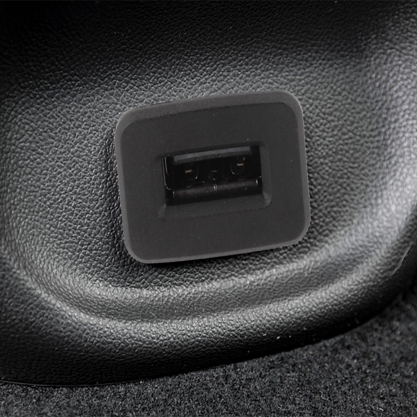 ya 5 8.7 Wear Resistant and Long Lasting USB Female Power Socket for All Vehicles