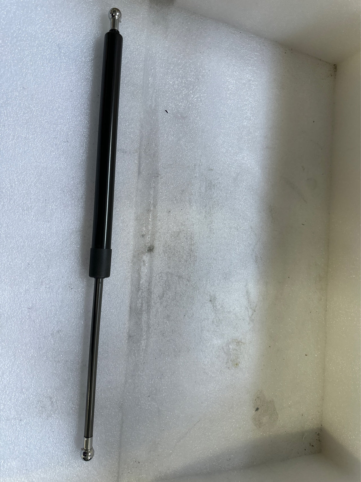 ya 6 6.12 Qty (2) Stabilus 4B-894377 Highlander Liftgate Lift Supports (W/ Out Fixed Glas