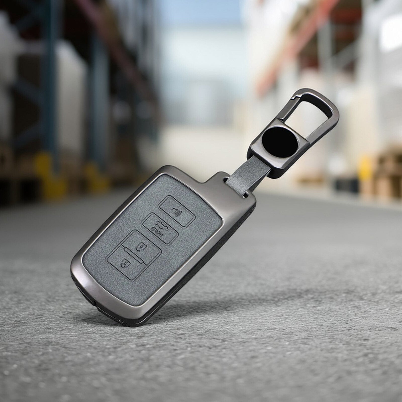 ya 10 5.28 Metal Leather Key Fob Case Cover Keychain for Toyota for Camry for RAV4 Tacoma TundrasSR