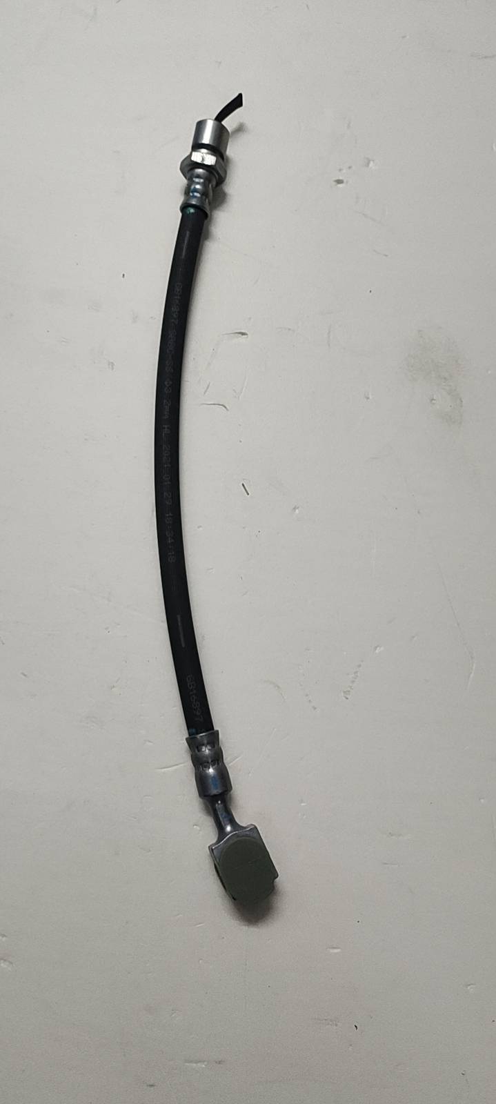 ya 10 5.28.3 Brake Hose Rear Right 26684770