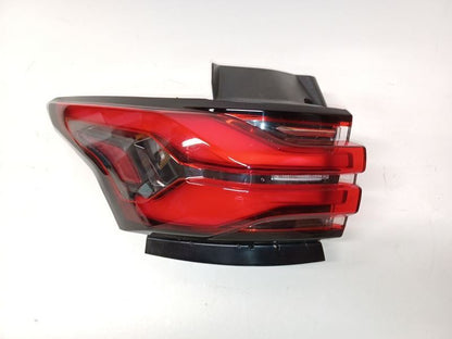 ya 11 10.28 Left&Right LED Tail Light 86785340 Quarter 2874104 For 22-23 Traverse n