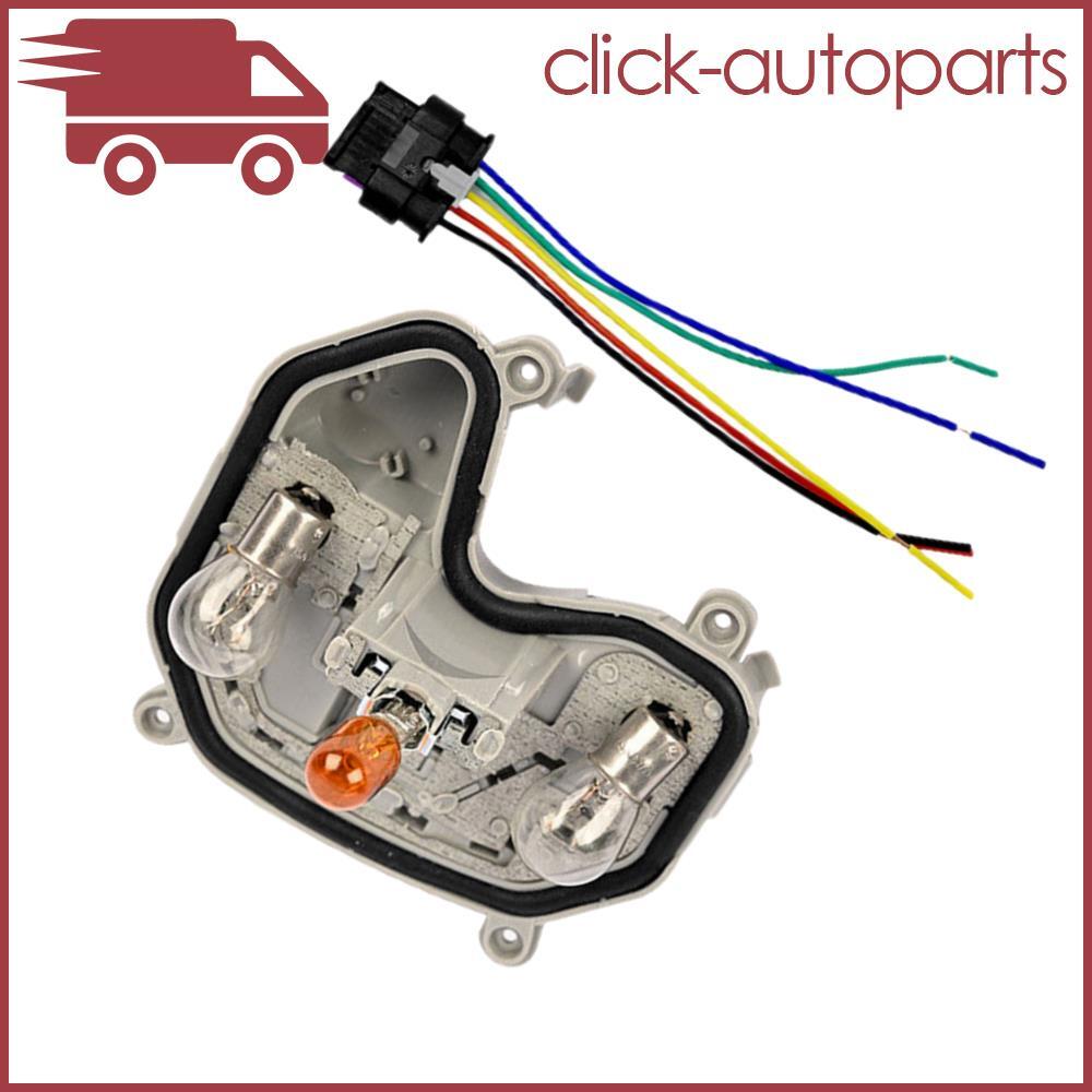 ya 27 6.21 Fits For 2015-2023 Renegade Rear Right Taillight Lamp Bracket & Plug 68270837AA