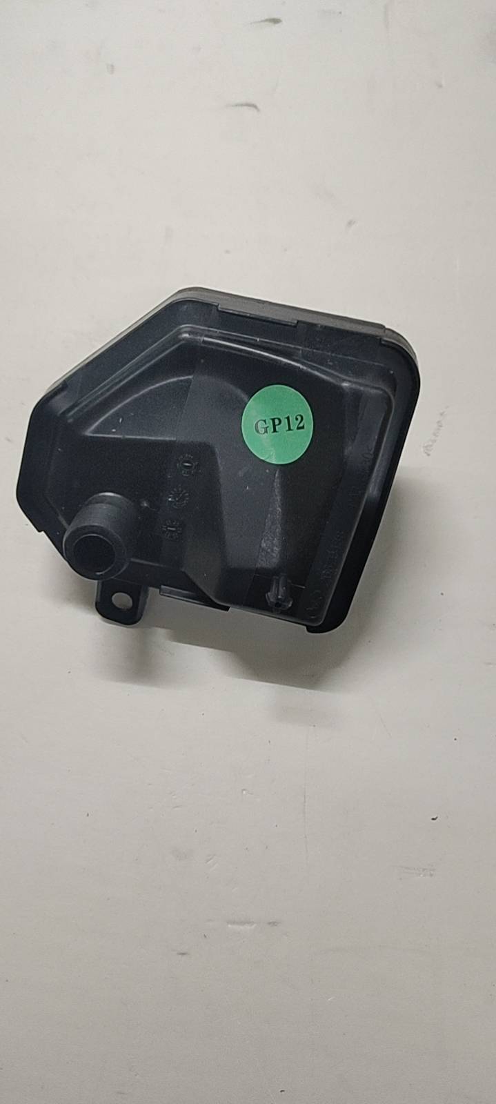 ya 1 7.4 Air Filter Resonator 26679488