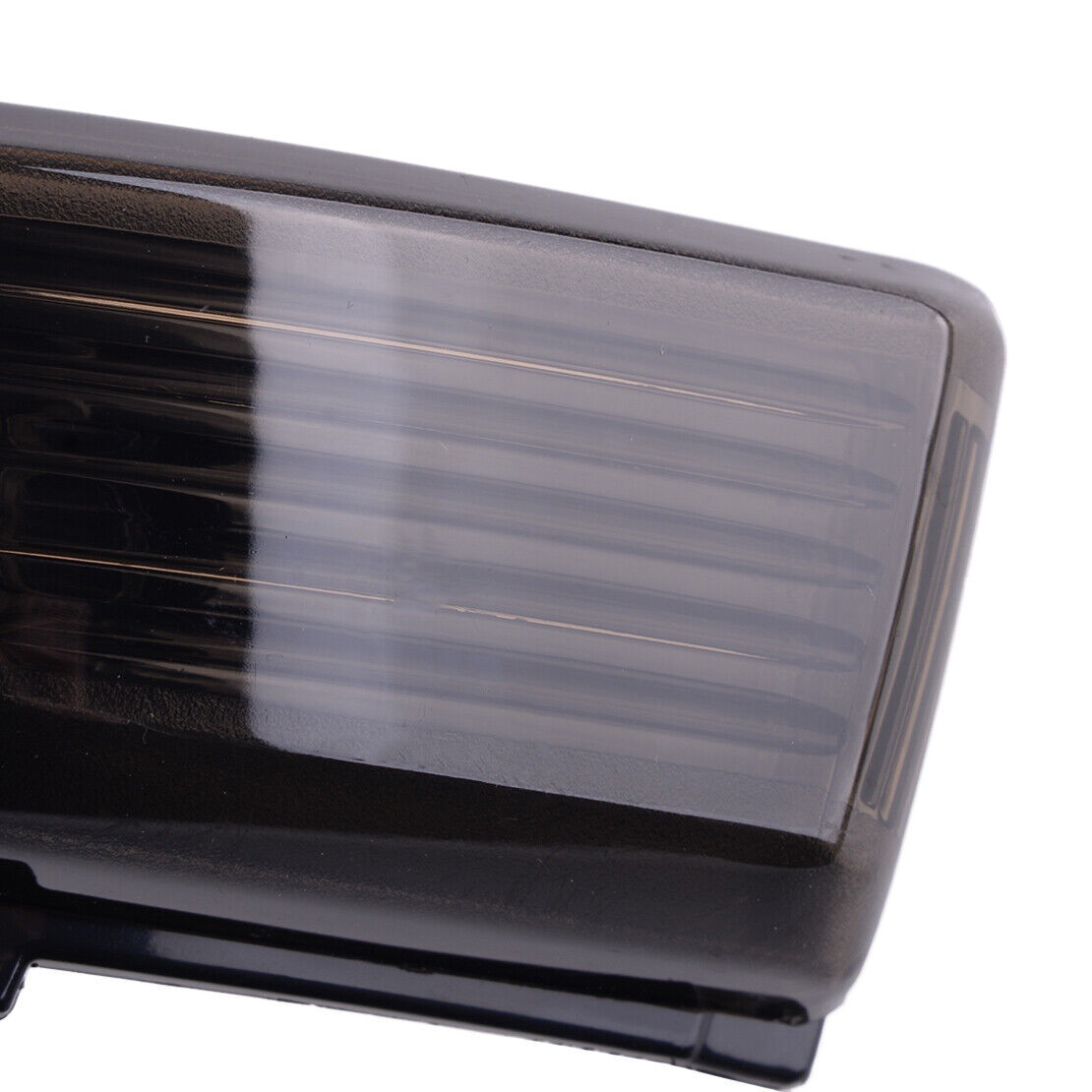 ya 1 8.5.4 Side Mirror Turn Signal Indicator Light Lens for Ranger T6 Everest