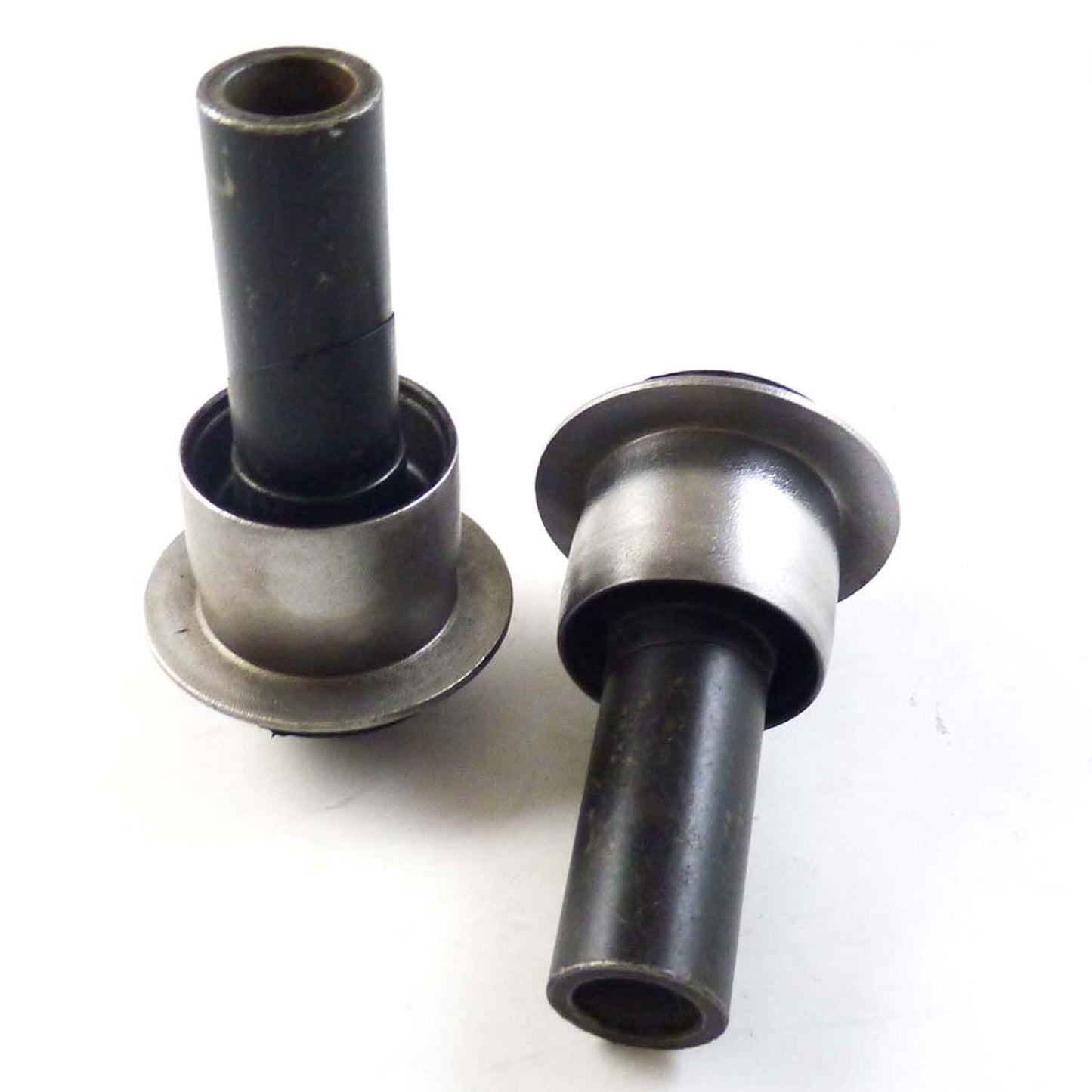 ya 2 6.29 54467-BR00A 2pcs Engine Cradle Subf for Ram e Crossmember Rearbody Bushing for Nissan
