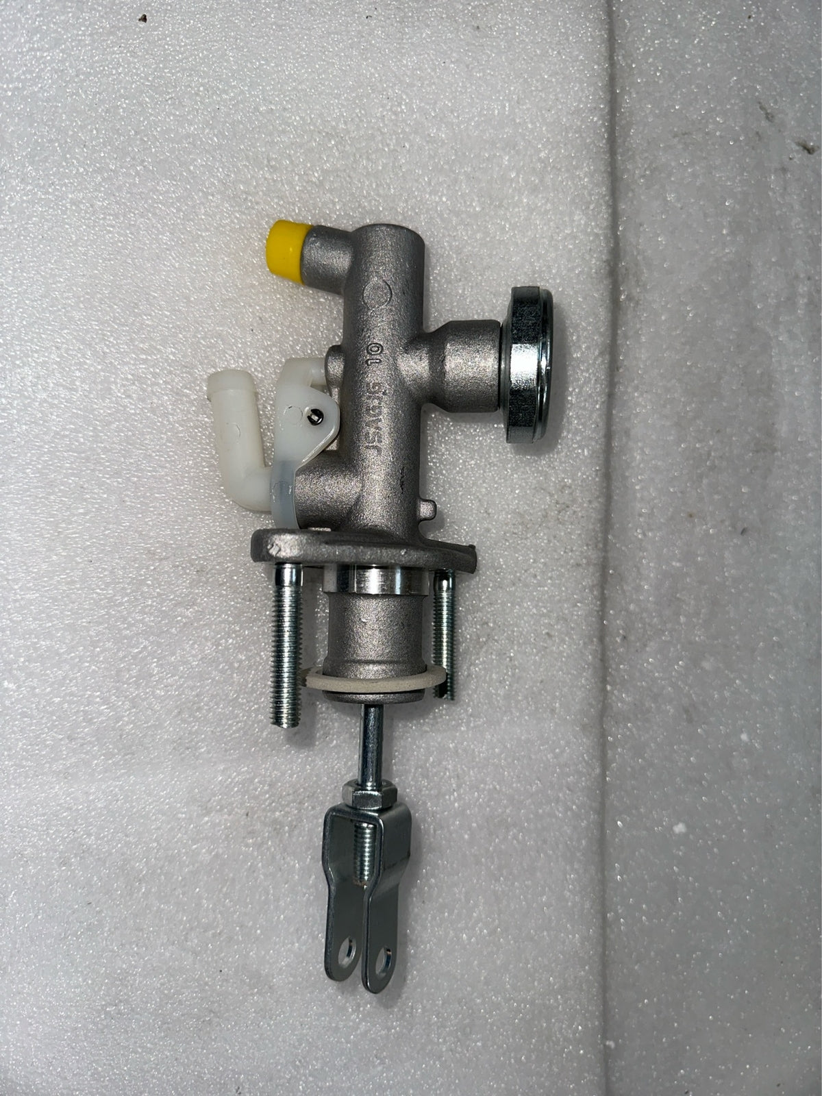 ya 1 7.8.2 Clutch Master Cylinder 306105M007 for Nissan